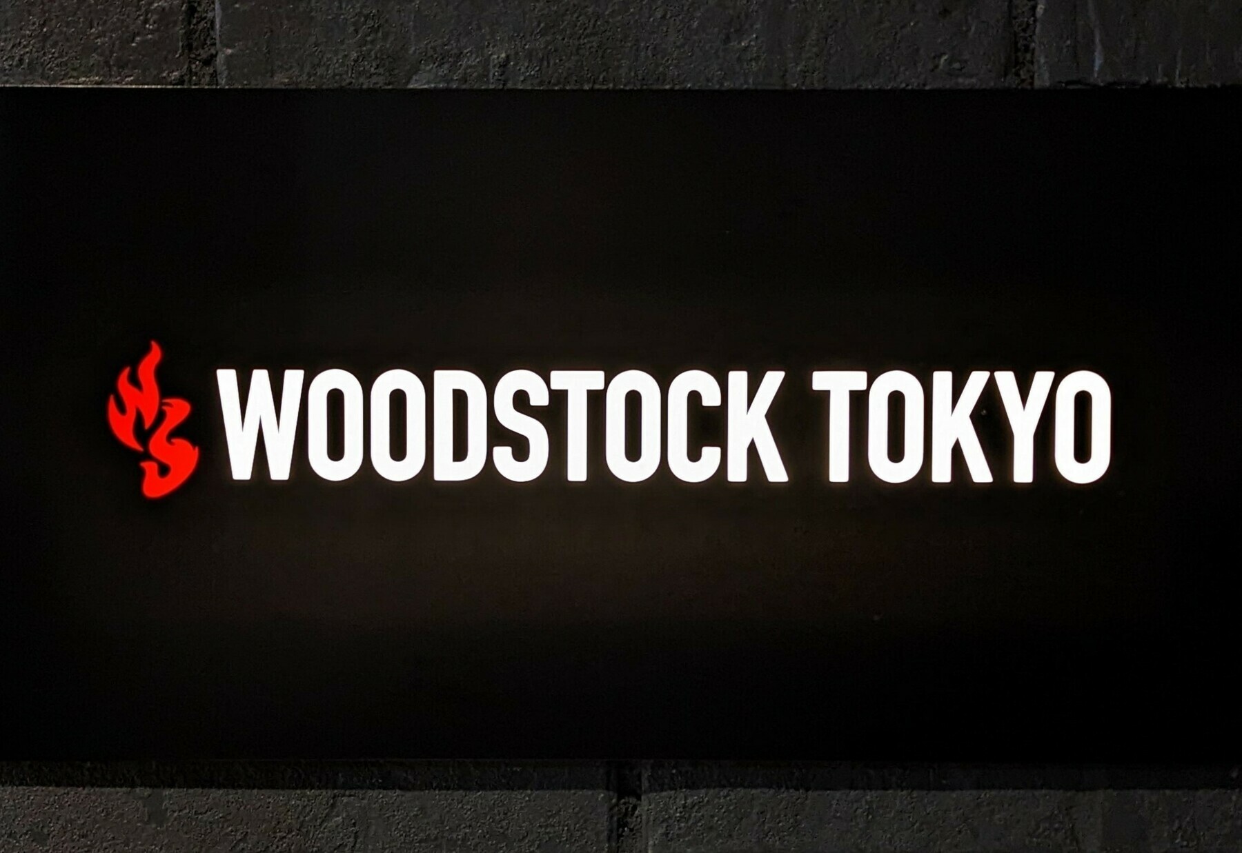 WOODSTOCK TOKYOの1枚目のカバー画像